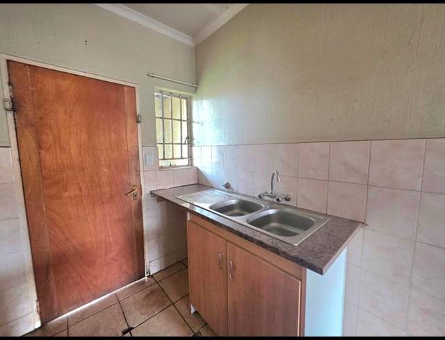 2 BEDROOM APARTMENT FOR SALE IN ELSPARK EXT 4